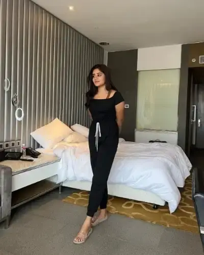 Call Girls Baramula Cash On Delivery